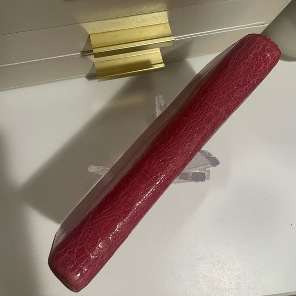 Miu Miu crocodile embossed Wallet in Peonia Fuschia - Picture 11 of 16